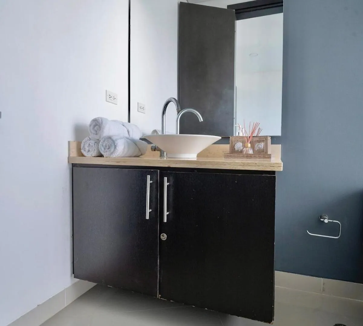 Apartment Facing The Sea With A Panoramic View Cartagena Colombia